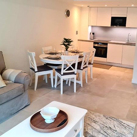 Luxury Apartment In Eurocity Gibraltar Bagian luar foto