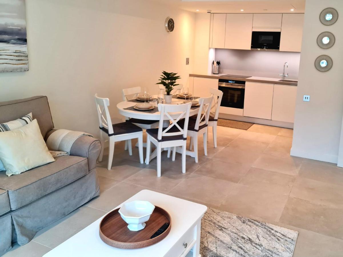 Luxury Apartment In Eurocity Gibraltar Bagian luar foto