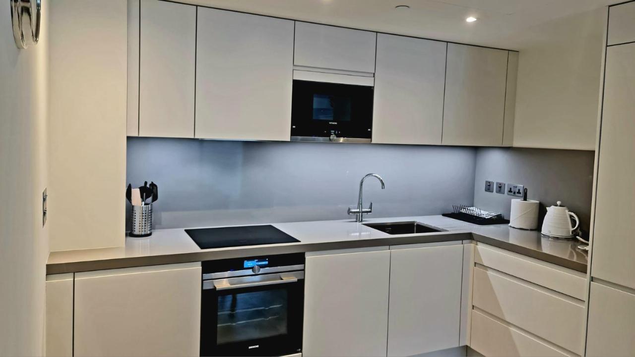 Luxury Apartment In Eurocity Gibraltar Bagian luar foto