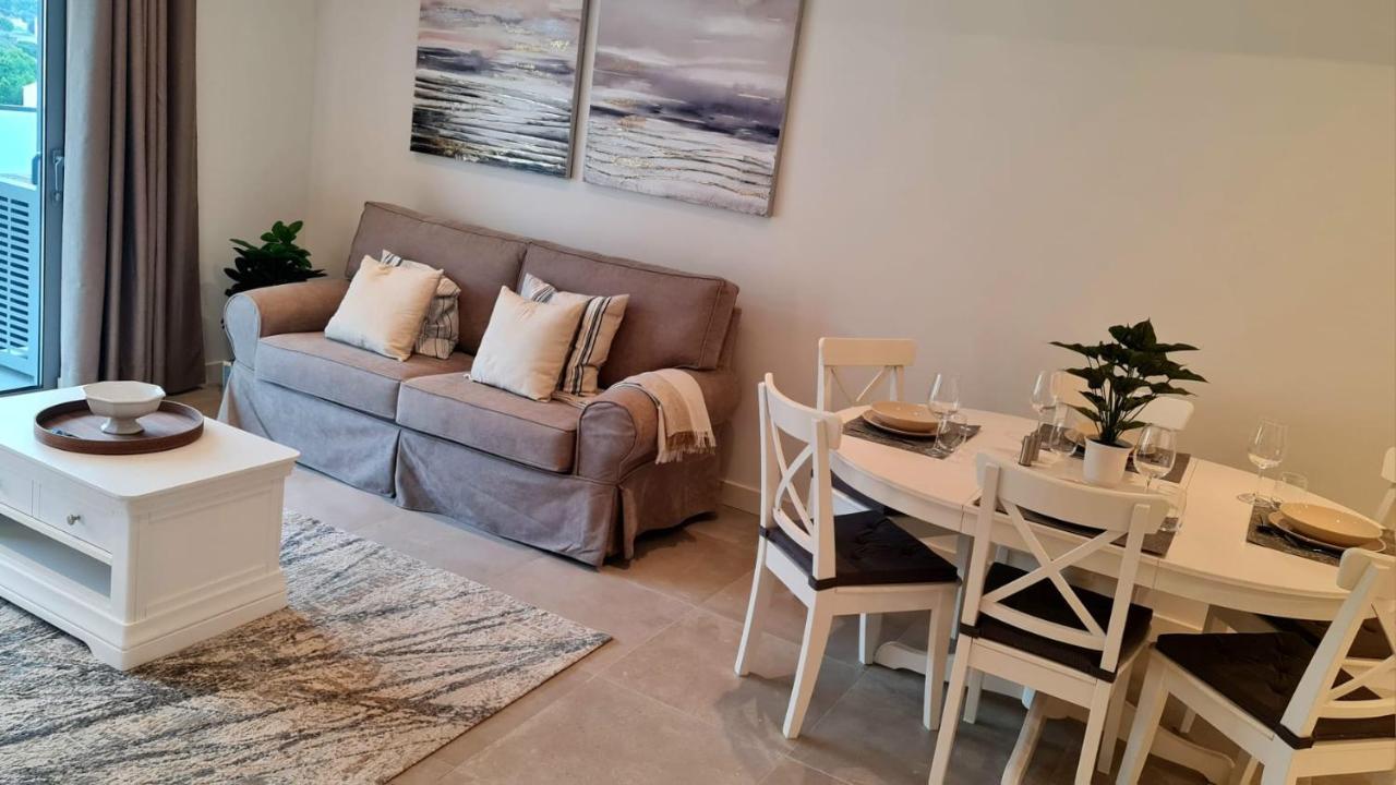 Luxury Apartment In Eurocity Gibraltar Bagian luar foto